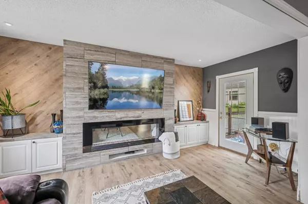 631 Bench ST, Taylors Falls, MN 55084