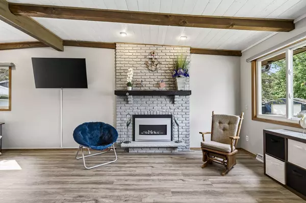 8409 31st AVE N, Crystal, MN 55427