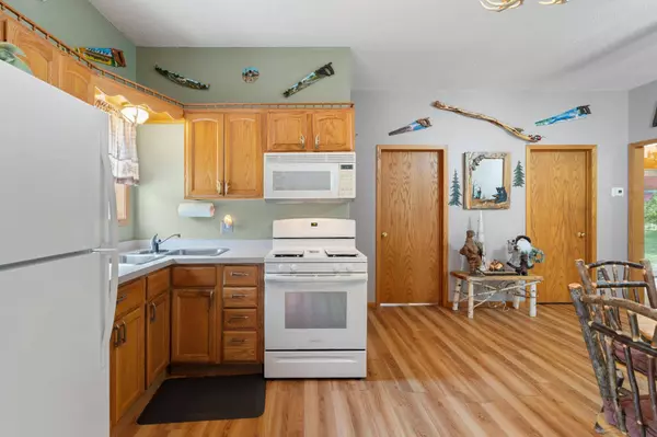 10912 Dahl RD, Hinckley, MN 55037