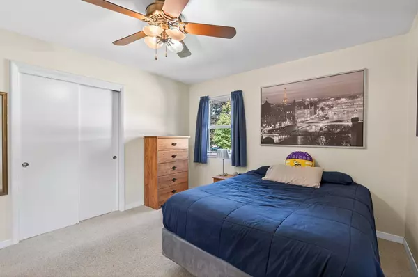 8549 Russell AVE S, Bloomington, MN 55431