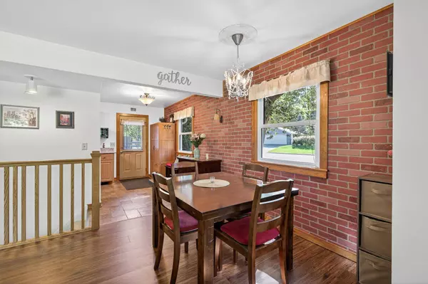 8549 Russell AVE S, Bloomington, MN 55431