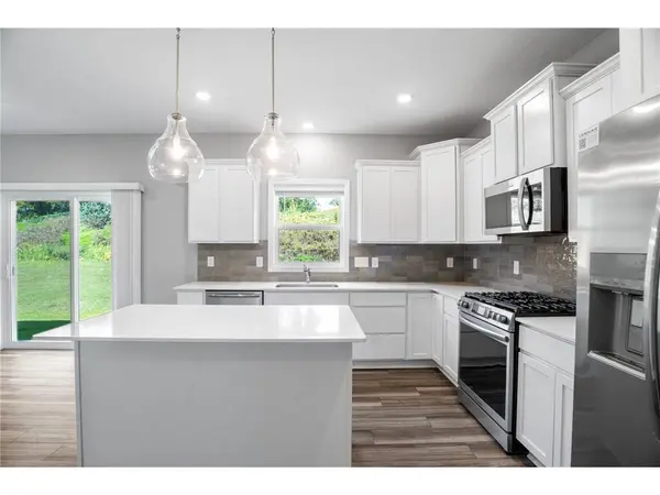 8907 Foust Ln, Rockford, MN 55373-7502
