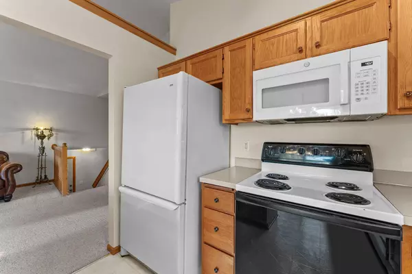 6110 262nd ST, Wyoming, MN 55092