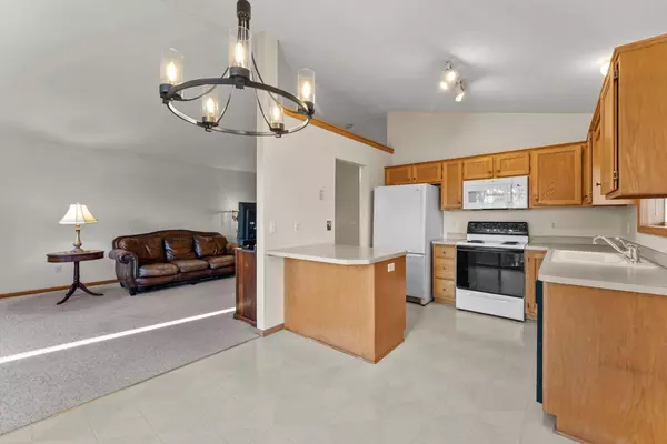 6110 262nd ST, Wyoming, MN 55092