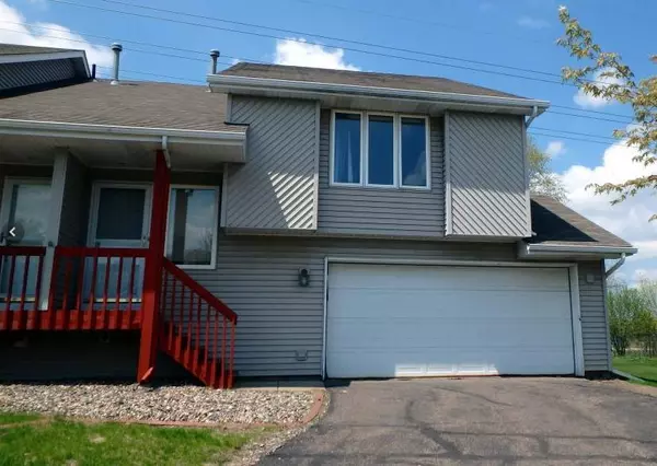 15931 Hyland Pointe CT, Apple Valley, MN 55124