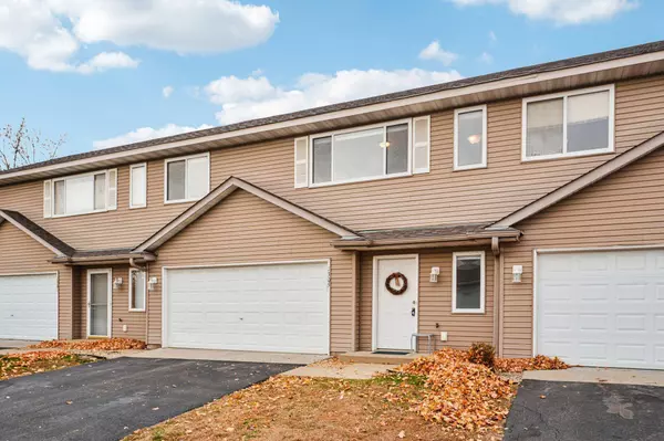 1305 Willow TRL, Farmington, MN 55024