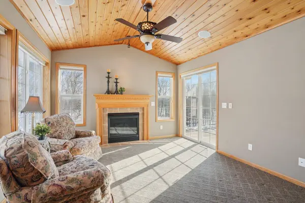 21378 Hytrail CIR, Lakeville, MN 55044
