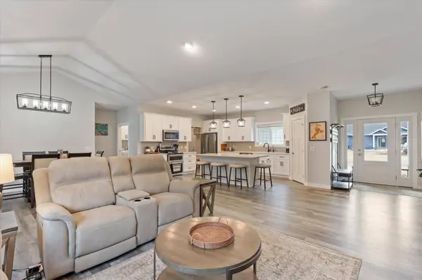 11340 Legacy DR, Brainerd, MN 56401