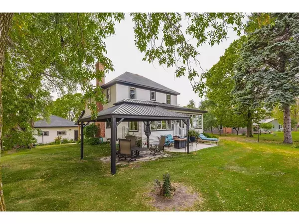 405 Summit St E, Battle Lake, MN 56515-4111