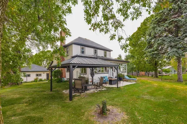 405 E Summit ST, Battle Lake, MN 56515