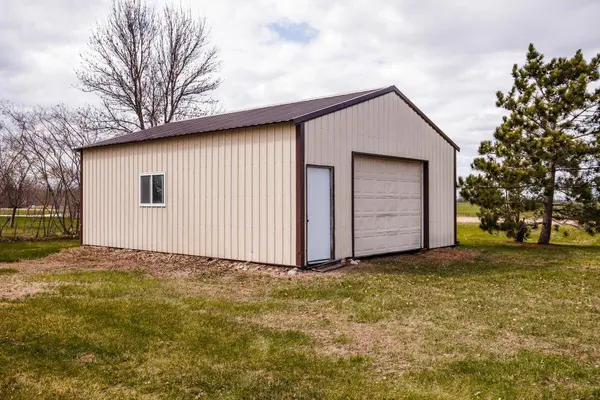 48484 Flicker LN, Ottertail, MN 56571