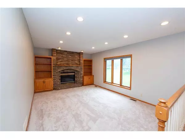 6262 Fernbrook Ln N, Maple Grove, MN 55311-4234