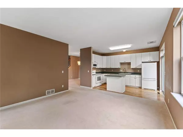 7850 Garland Ln N, Maple Grove, MN 55311-2523