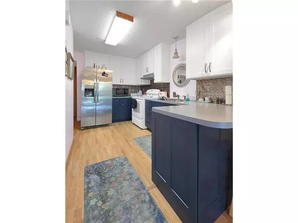 1250 Birch Ct #21, White Bear Lake, MN 55110-6759