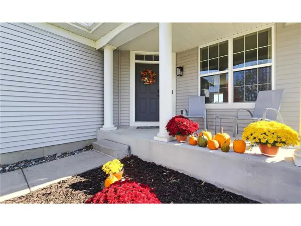 19563 Harmony Ave, Rogers, MN 55374-4843