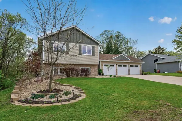4620 Pond View Dr, Big Lake, MN 55309-8215