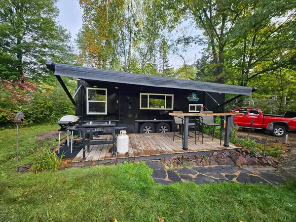 E7 Lot 90 Pathfinder VLG, Clover Twp, MN 55037