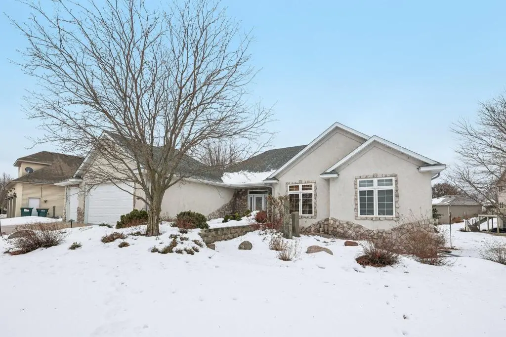 10590 Alamo St NE, Blaine, MN 55449-5671