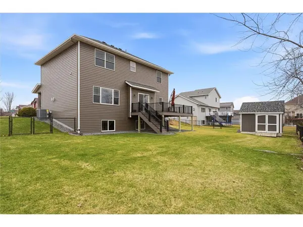 12822 Breckenridge Ln, Rogers, MN 55374-4889