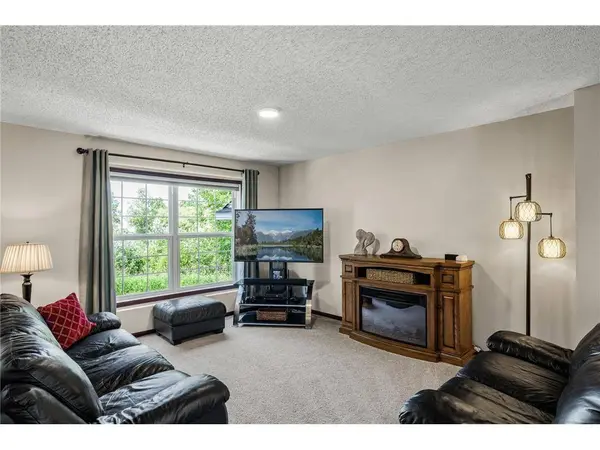 5062 French Dr N, Hugo, MN 55038-6304