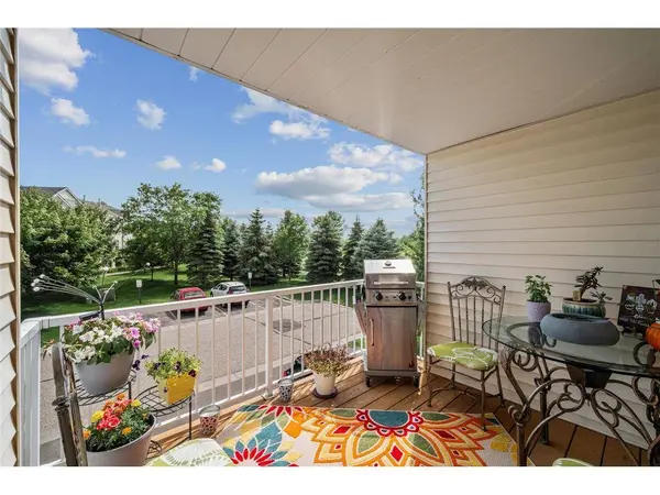 5062 French Dr N, Hugo, MN 55038-6304