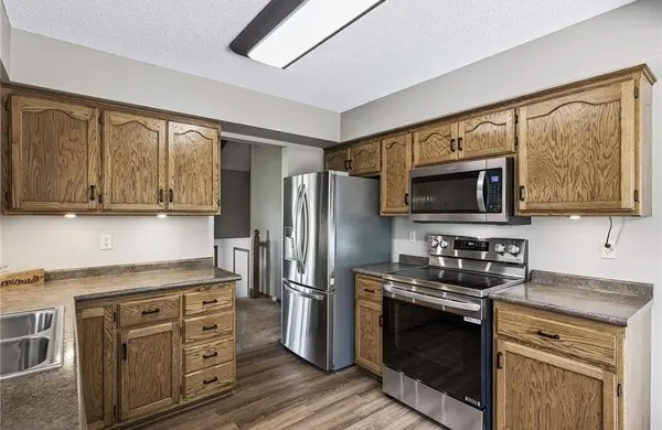 5225 Lannon Ave NE, Albertville, MN 55301-3943