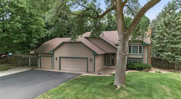 5225 Lannon Ave NE, Albertville, MN 55301-3943