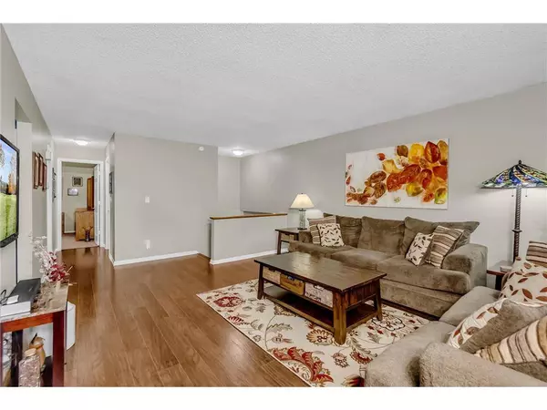 919 15th St SE, Forest Lake, MN 55025-2014