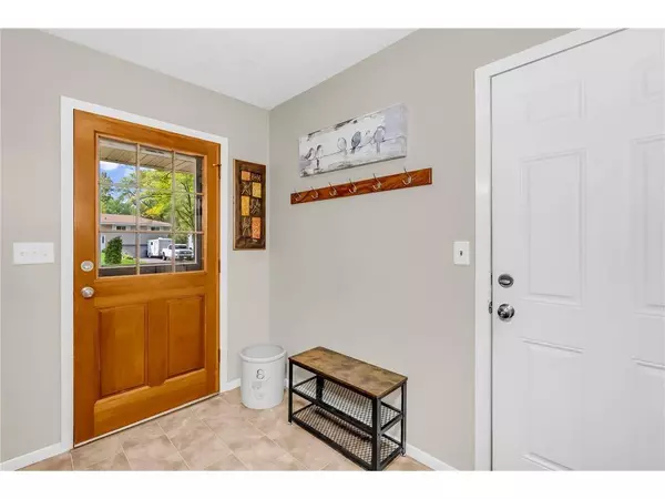 919 15th St SE, Forest Lake, MN 55025-2014