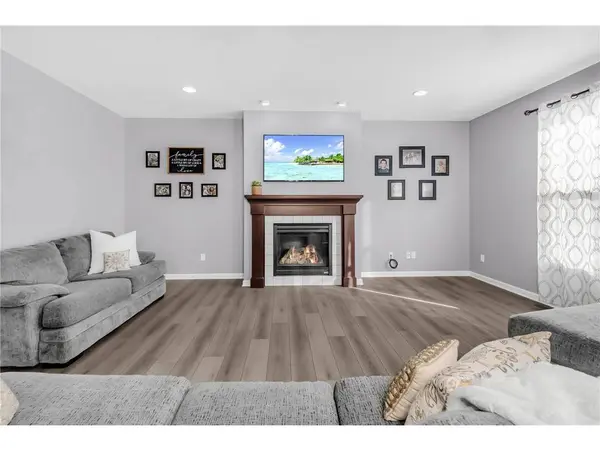 19563 Harmony Ave, Rogers, MN 55374-4843