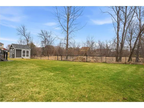 12822 Breckenridge Ln, Rogers, MN 55374-4889