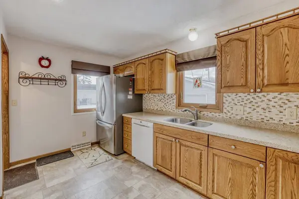 1021 Marshall AVE, Saint Paul Park, MN 55071
