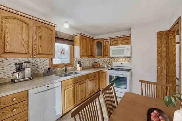 1021 Marshall AVE, Saint Paul Park, MN 55071