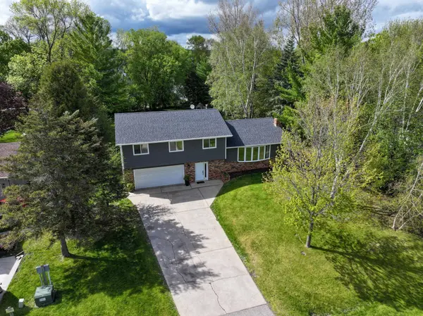 4208 Heritage LN NE, Alexandria, MN 56308