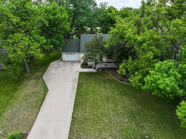 406 Fingal CT, Alexandria, MN 56308
