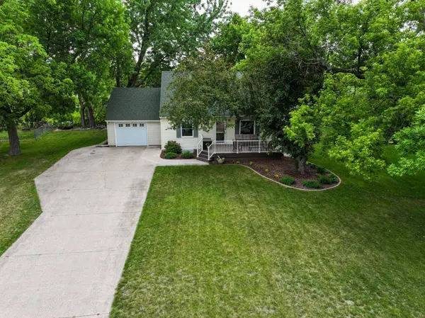 406 Fingal CT, Alexandria, MN 56308
