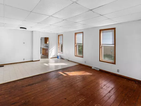 25 W 3rd ST, Rush City, MN 55069