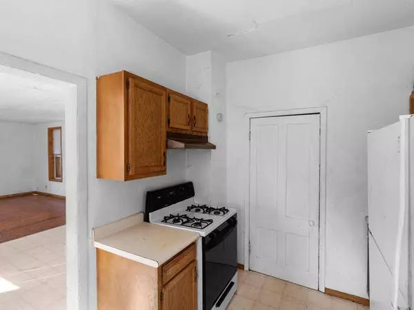 25 W 3rd ST, Rush City, MN 55069