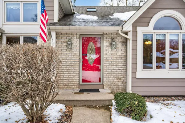 6397 Fawn LN, Circle Pines, MN 55014