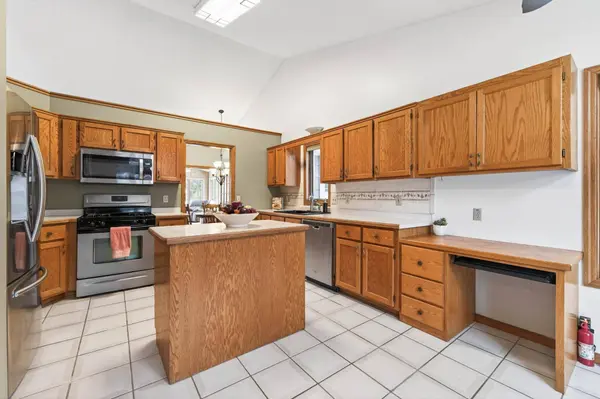 6397 Fawn LN, Circle Pines, MN 55014