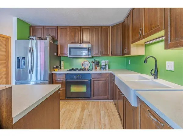 4595 Horizon Cir, Eagan, MN 55123-1888