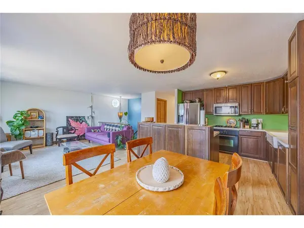 4595 Horizon Cir, Eagan, MN 55123-1888