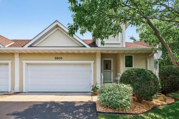 5800 Deerwood LN N, Plymouth, MN 55442