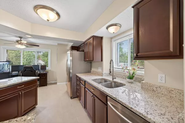 3986 Flowerfield RD, Blaine, MN 55014