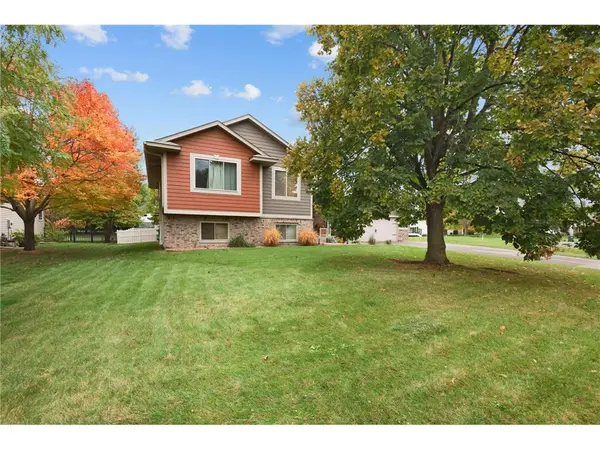 2098 128th Ln NE, Blaine, MN 55449-5040