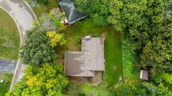5535 Quinwood Ln N, Plymouth, MN 55442-1709
