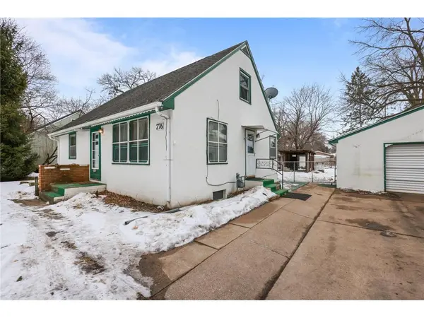 276 Bridge St, Shoreview, MN 55126-2150