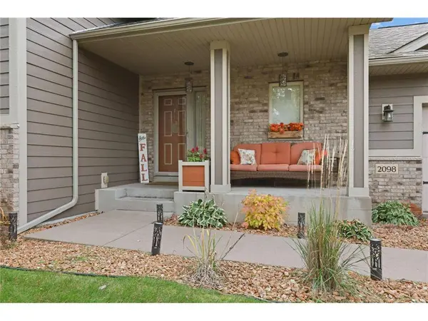 2098 128th Ln NE, Blaine, MN 55449-5040