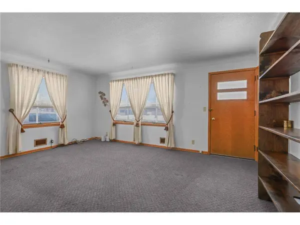 276 Bridge St, Shoreview, MN 55126-2150