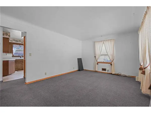 276 Bridge St, Shoreview, MN 55126-2150